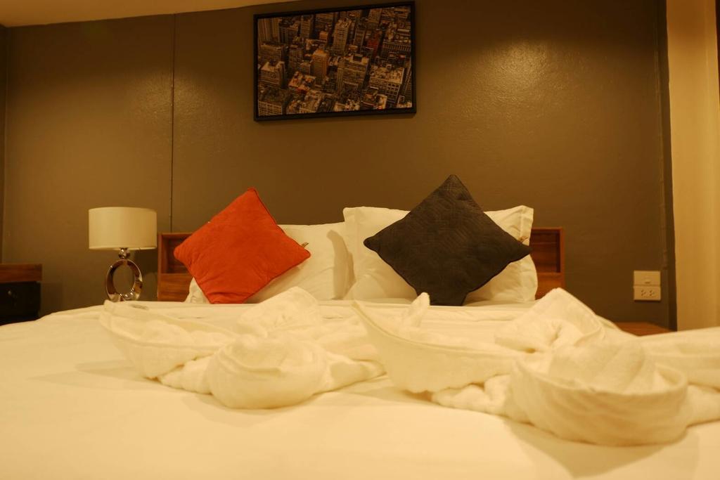 Serene Hostel Nimman 清邁 外观 照片