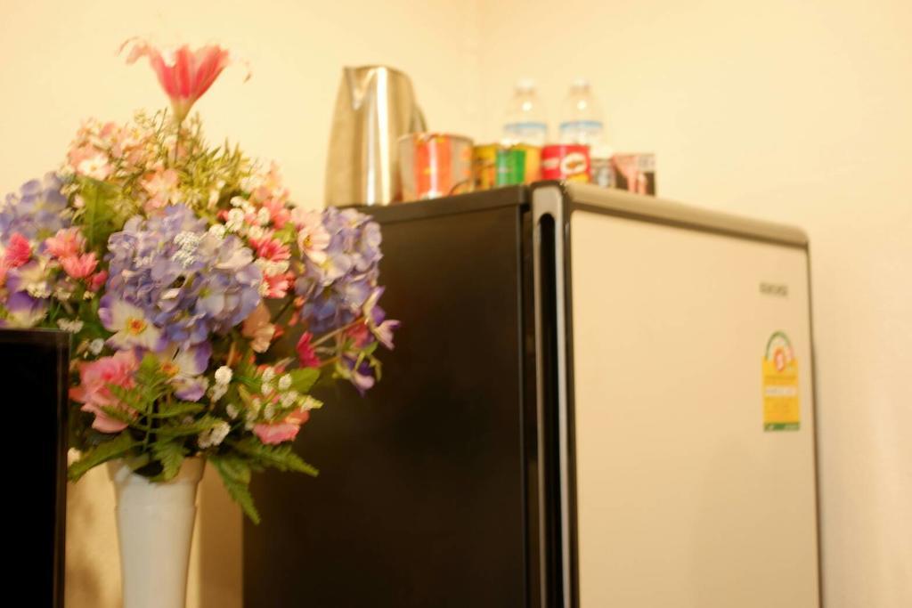 Serene Hostel Nimman 清邁 外观 照片